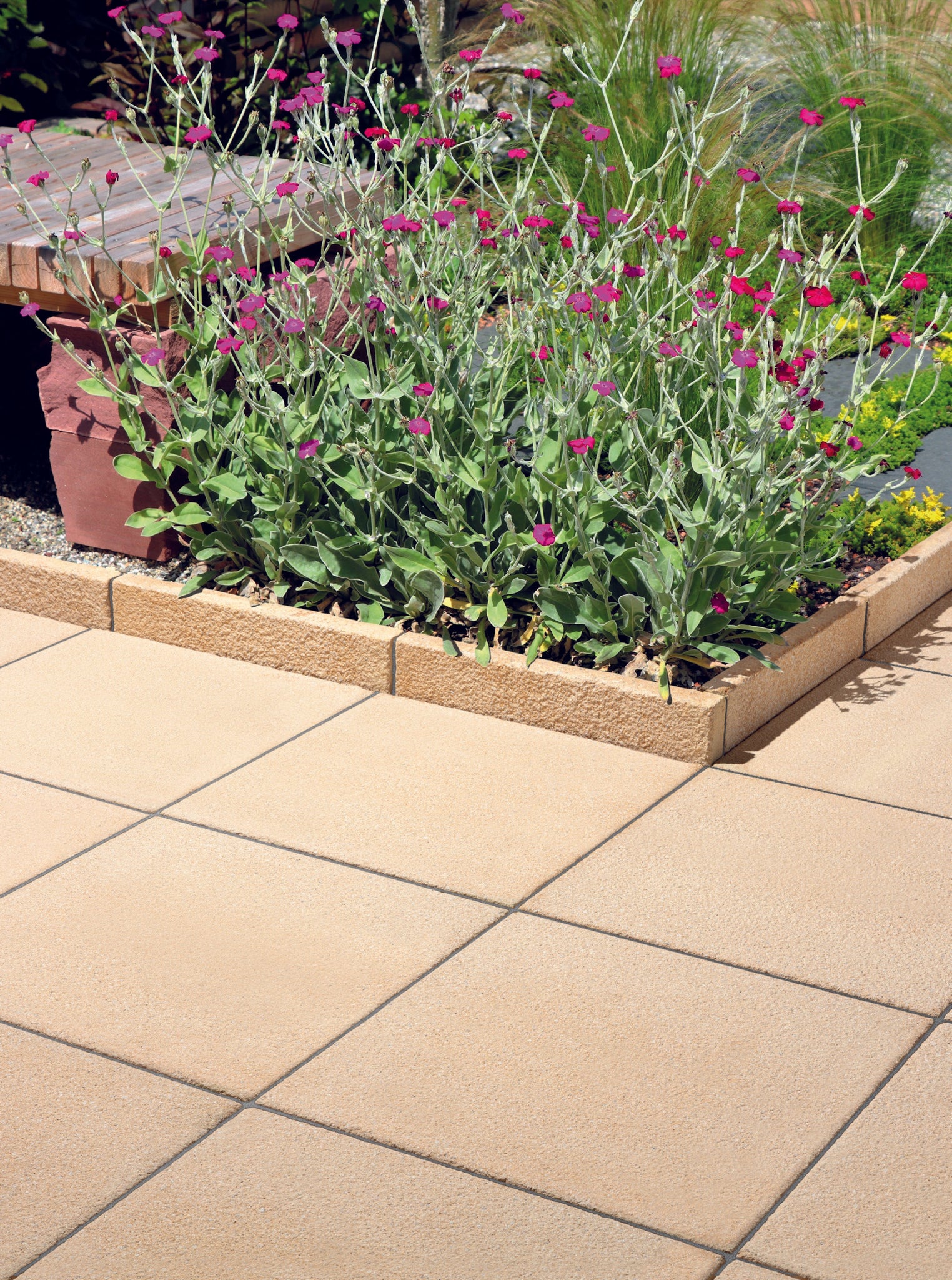 Bradstone Textured Paving: Buff | Gills Building Supplies